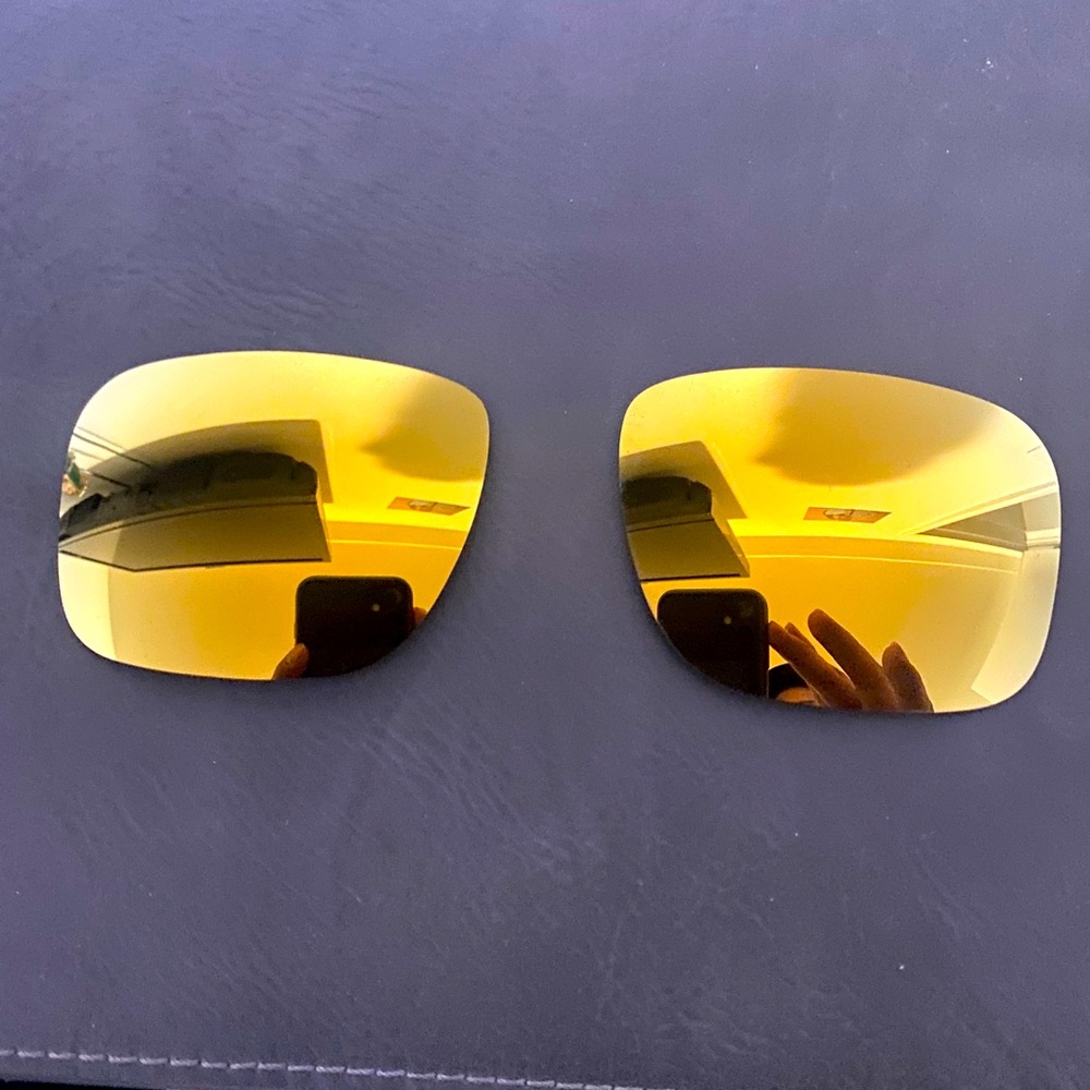 Oakley holbrook lenses